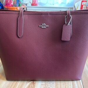 New with tags Coach LTH City Tote
